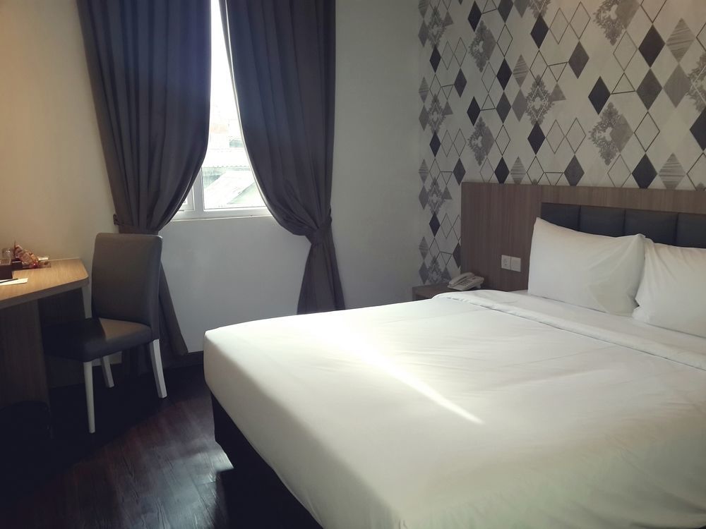 Hotel 88 Itc Fatmawati By Wh